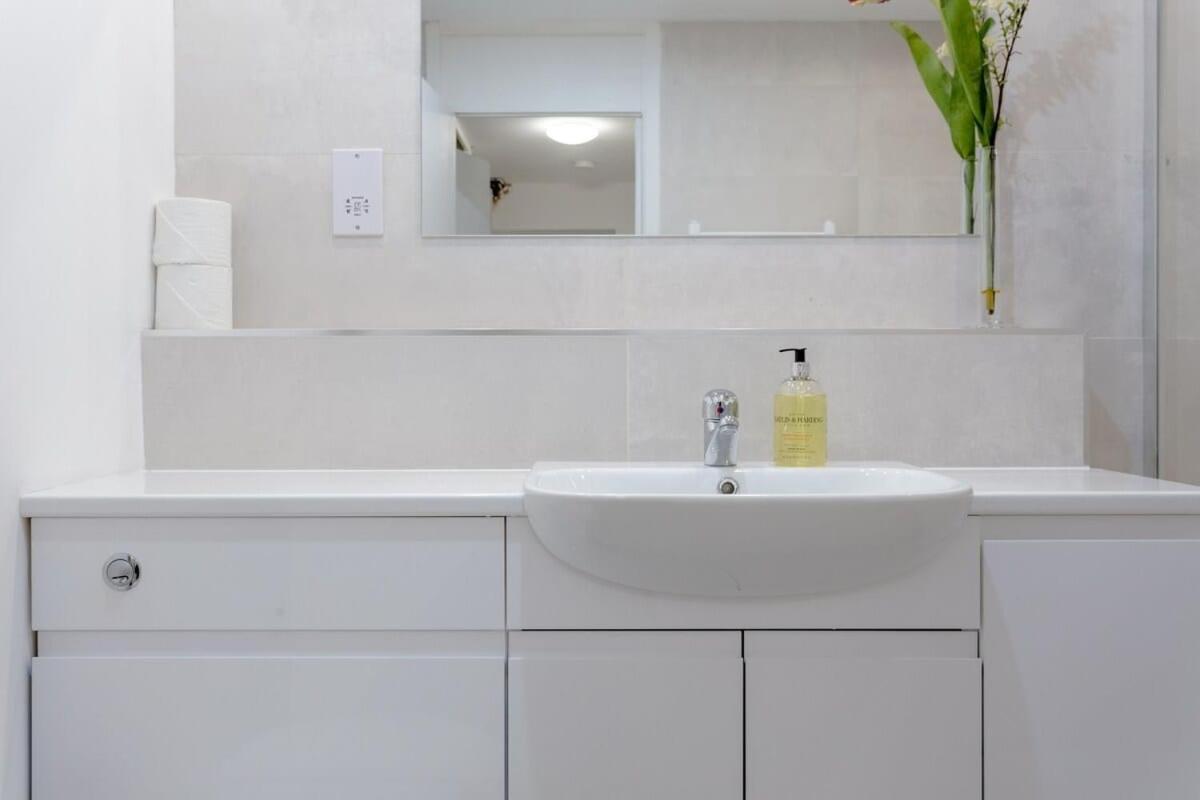 Kensington Gardens 2 Bedroom Flat With A Balcony Casa vacanze